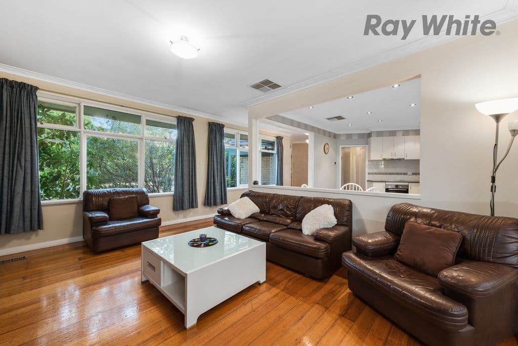 14 KINCUMBER Drive, Croydon VIC 3136, Croydon - Thumbnail 2
