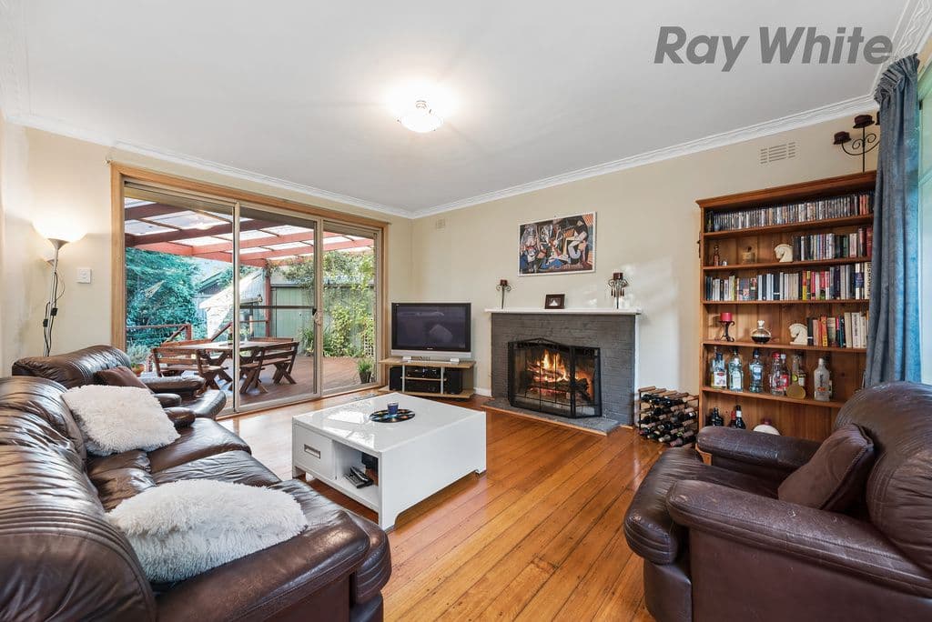 14 KINCUMBER Drive, Croydon VIC 3136, Croydon - Thumbnail 4