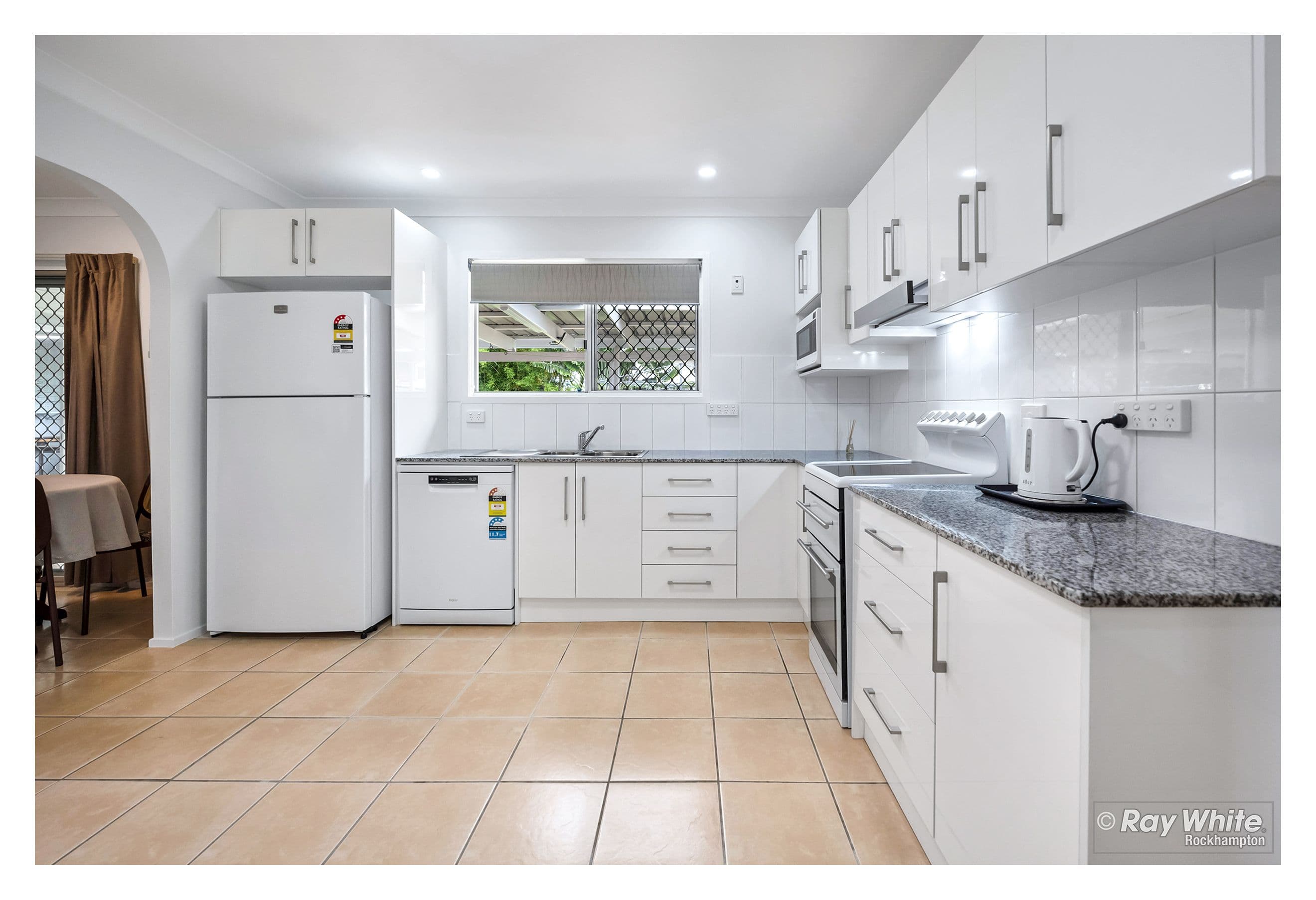 81 Sheehy Street, Park Avenue QLD 4701, Park Avenue - Thumbnail 6