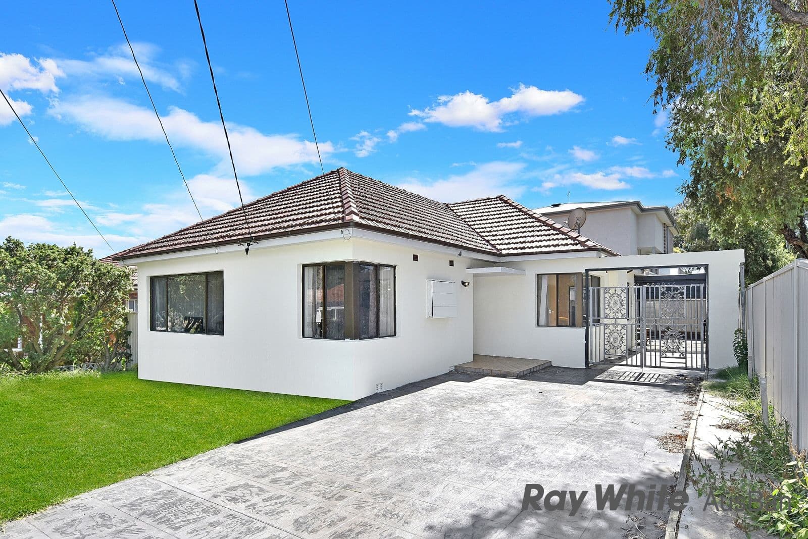 15 Knox Street, Belmore - Image 1