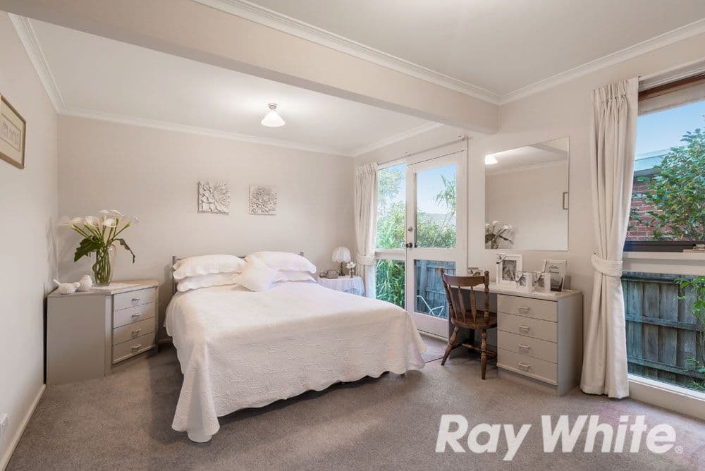 16 Strada Crescent, Wheelers Hill VIC 3150, Wheelers Hill - Thumbnail 2