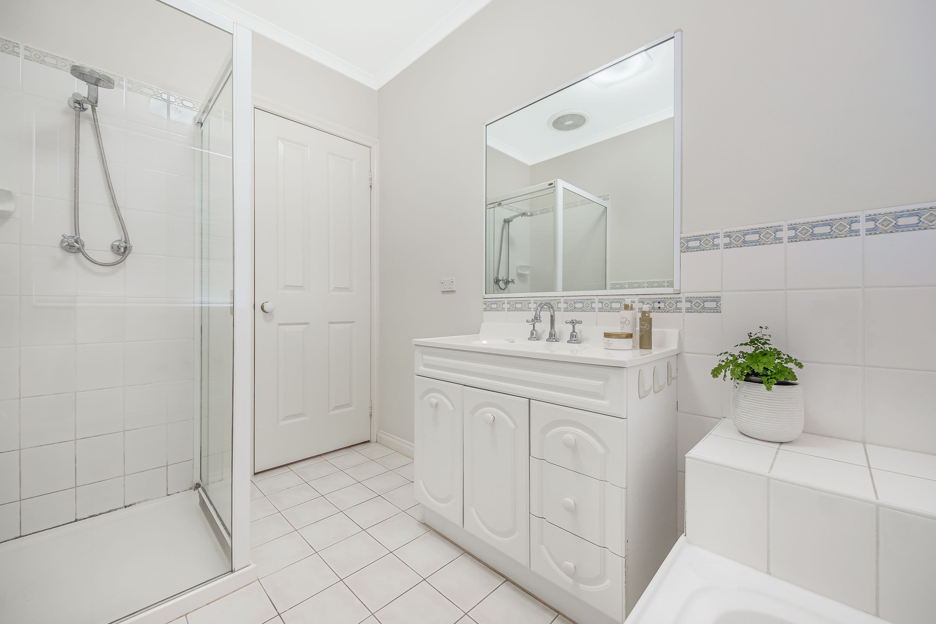 20 Grenfell Road, Mount Waverley VIC 3149, Mount Waverley - Thumbnail 6