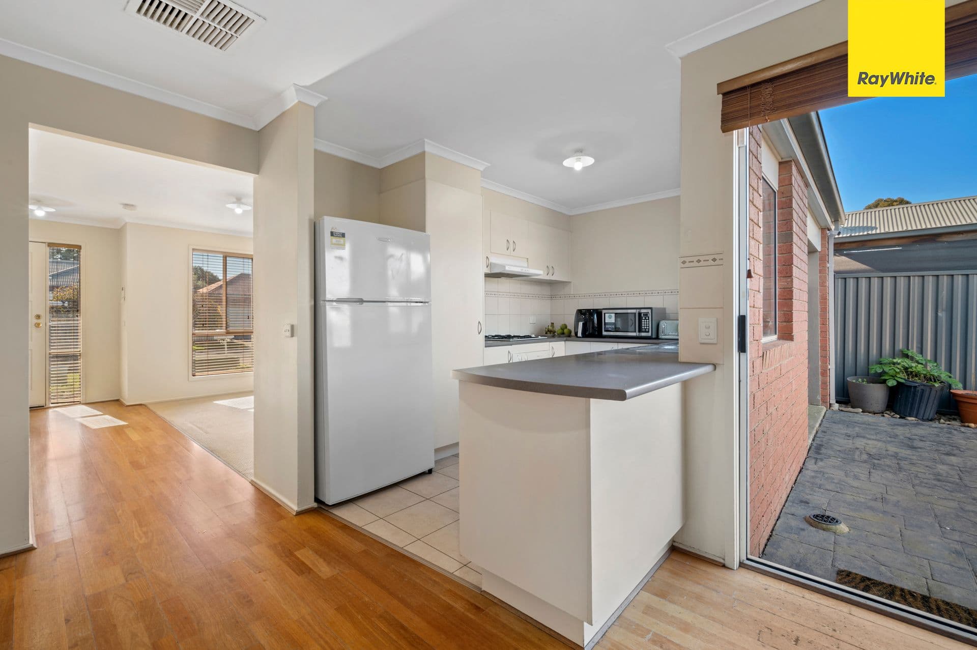 21 Dickerson Way, Caroline Springs VIC 3023, Caroline Springs - Thumbnail 6