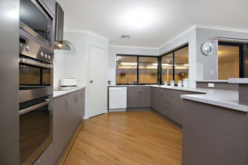 3 Banksia Avenue, ALDINGA BEACH SA 5173, Aldinga Beach - Thumbnail 2