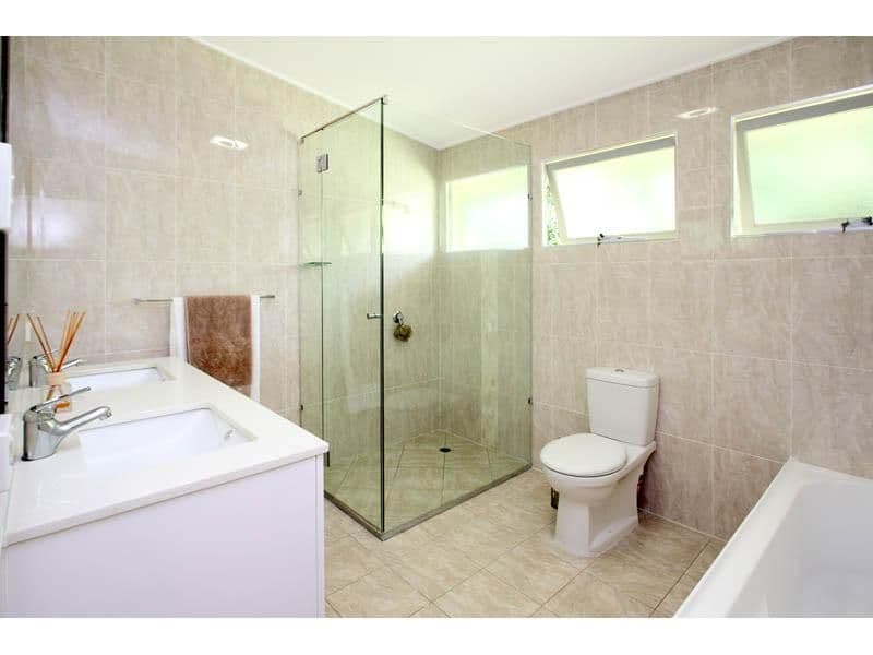 20 Gleneagle, KENMORE QLD 4069, Kenmore - Thumbnail 4