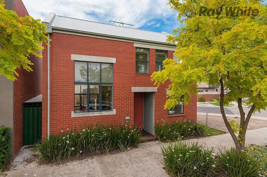 8 Catani Mews, Caroline Springs VIC 3023, Caroline Springs - Image 1