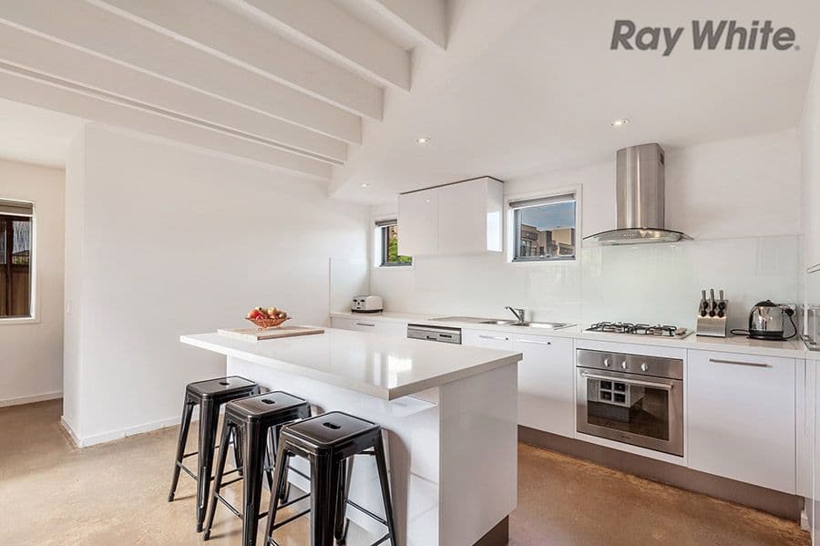 8 Catani Mews, Caroline Springs VIC 3023, Caroline Springs - Thumbnail 7