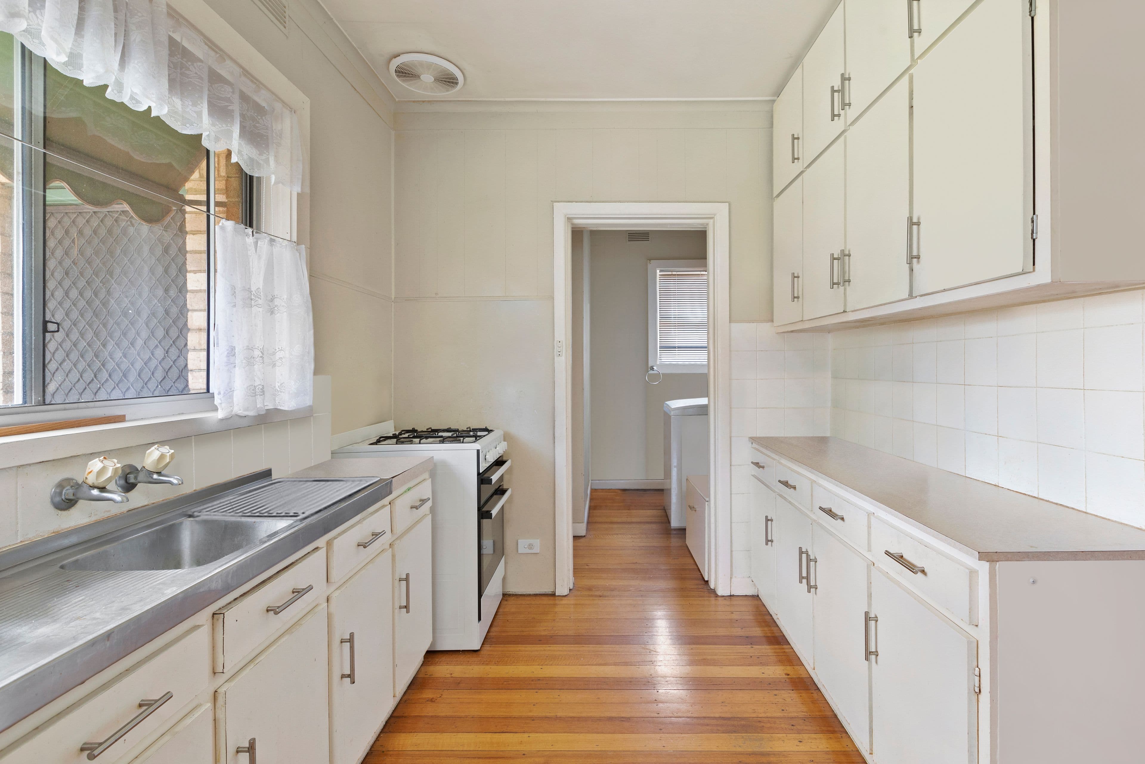 2 Ashleigh Court, Cheltenham VIC 3192, Cheltenham - Thumbnail 4