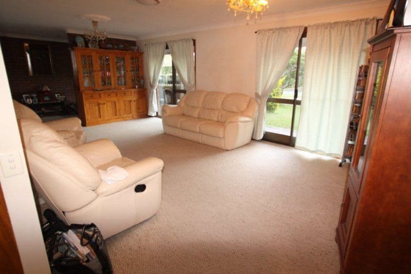 11 Lexington Drive, LITTLE MOUNTAIN QLD 4551, Little Mountain - Thumbnail 4