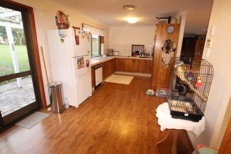 11 Lexington Drive, LITTLE MOUNTAIN QLD 4551, Little Mountain - Thumbnail 5