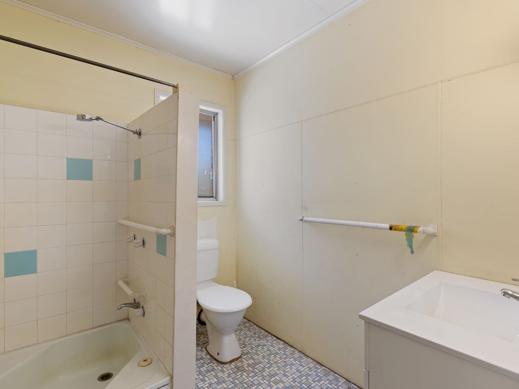 19 Robinson Street, Coorparoo QLD 4151, Coorparoo - Thumbnail 6