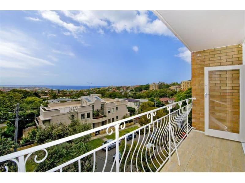 9 Sibyl Street, Southport, QLD, 4215, Southport - Thumbnail 6