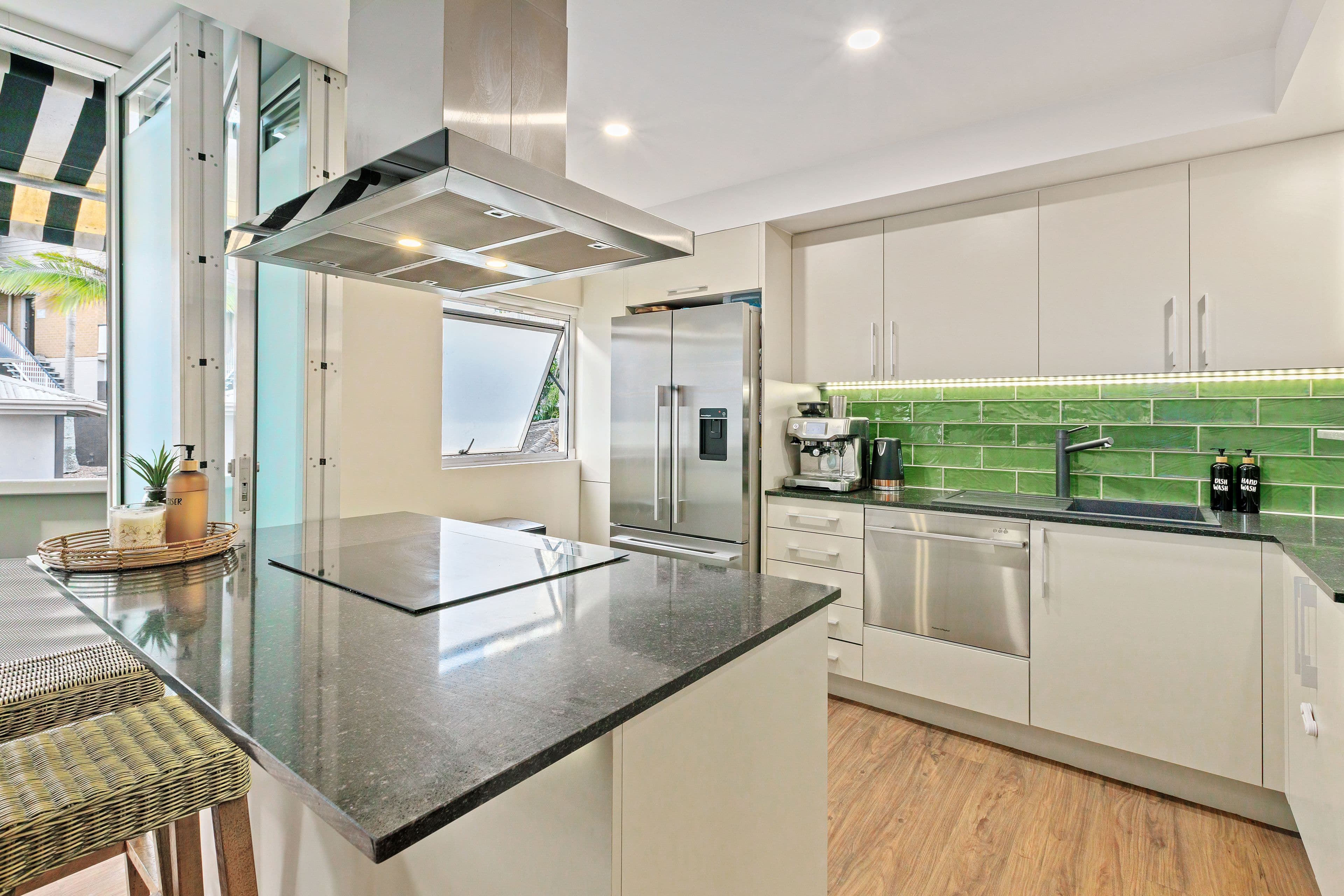 21 Quinton Street, Kangaroo Point QLD 4169, Kangaroo Point - Thumbnail 2