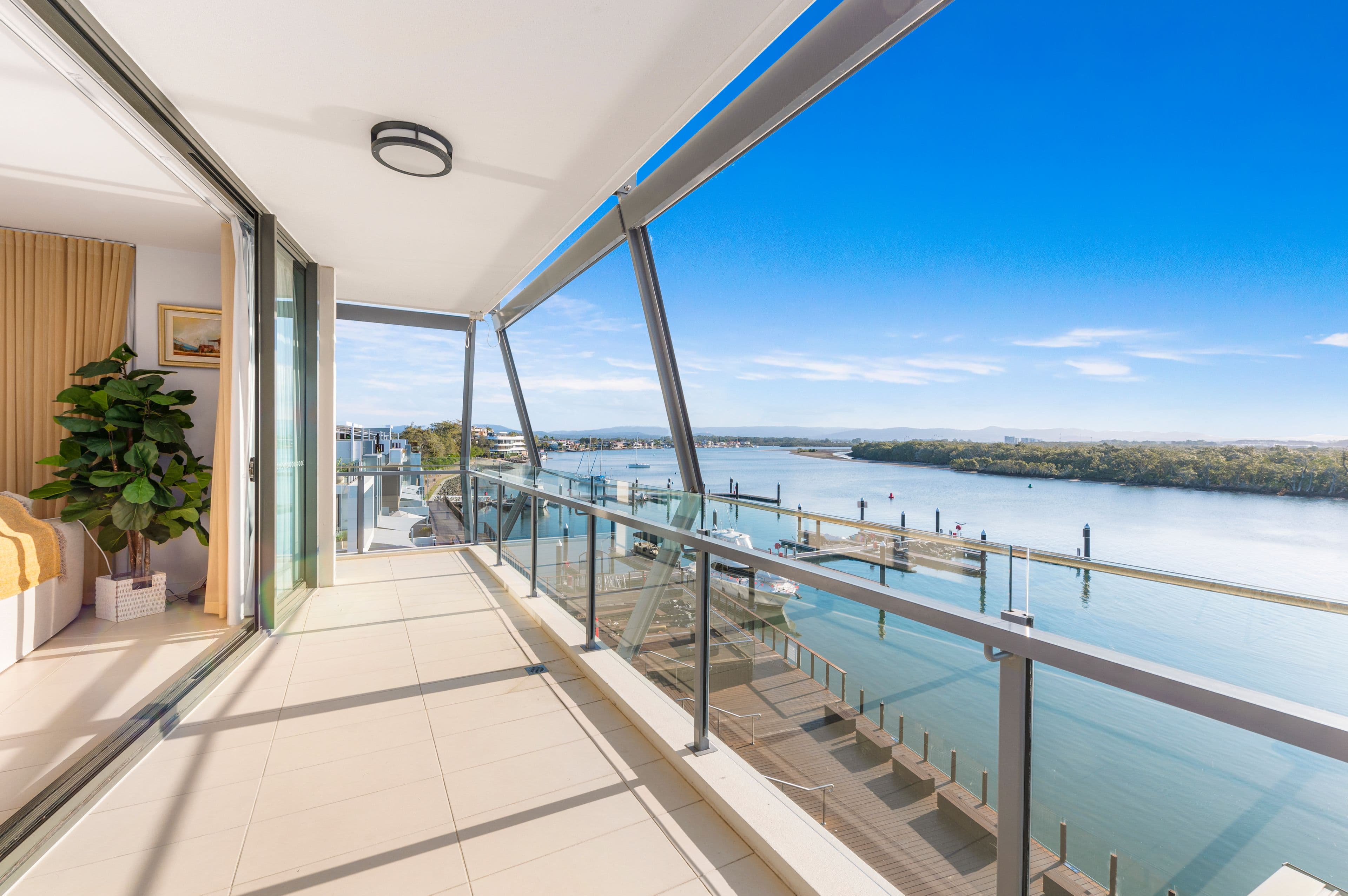 4 Marina Promenade, Paradise Point QLD 4216, Paradise Point - Thumbnail 3