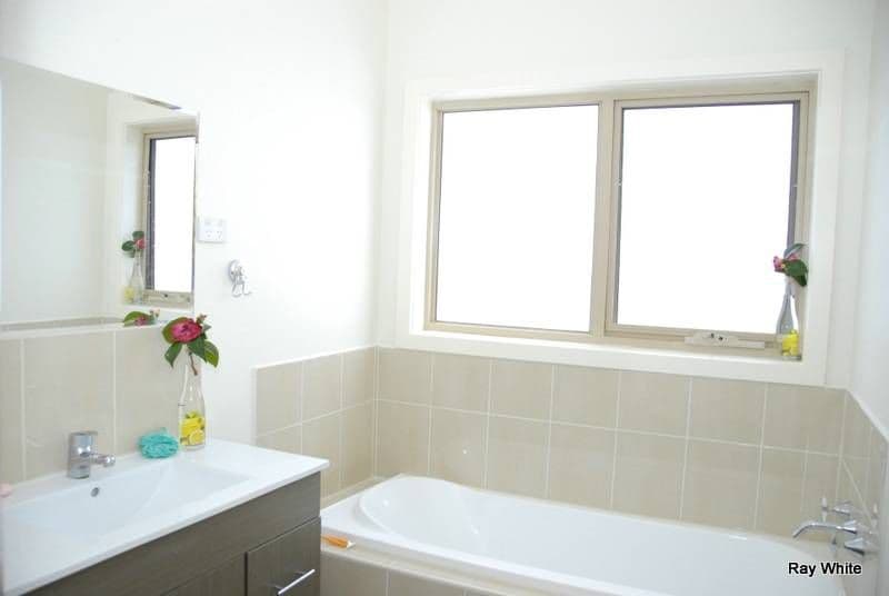 10 Aubrey Grove, BORONIA VIC 3155, Boronia - Thumbnail 4