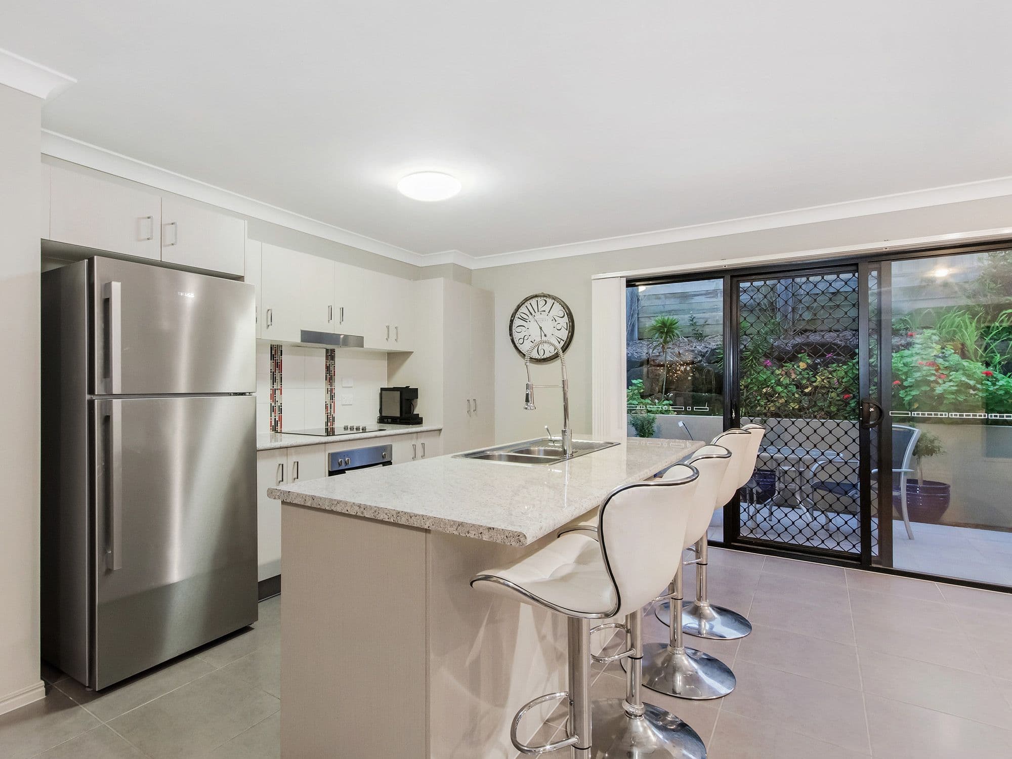 12 Caragh Crescent, Oxenford QLD 4210, Oxenford - Thumbnail 8