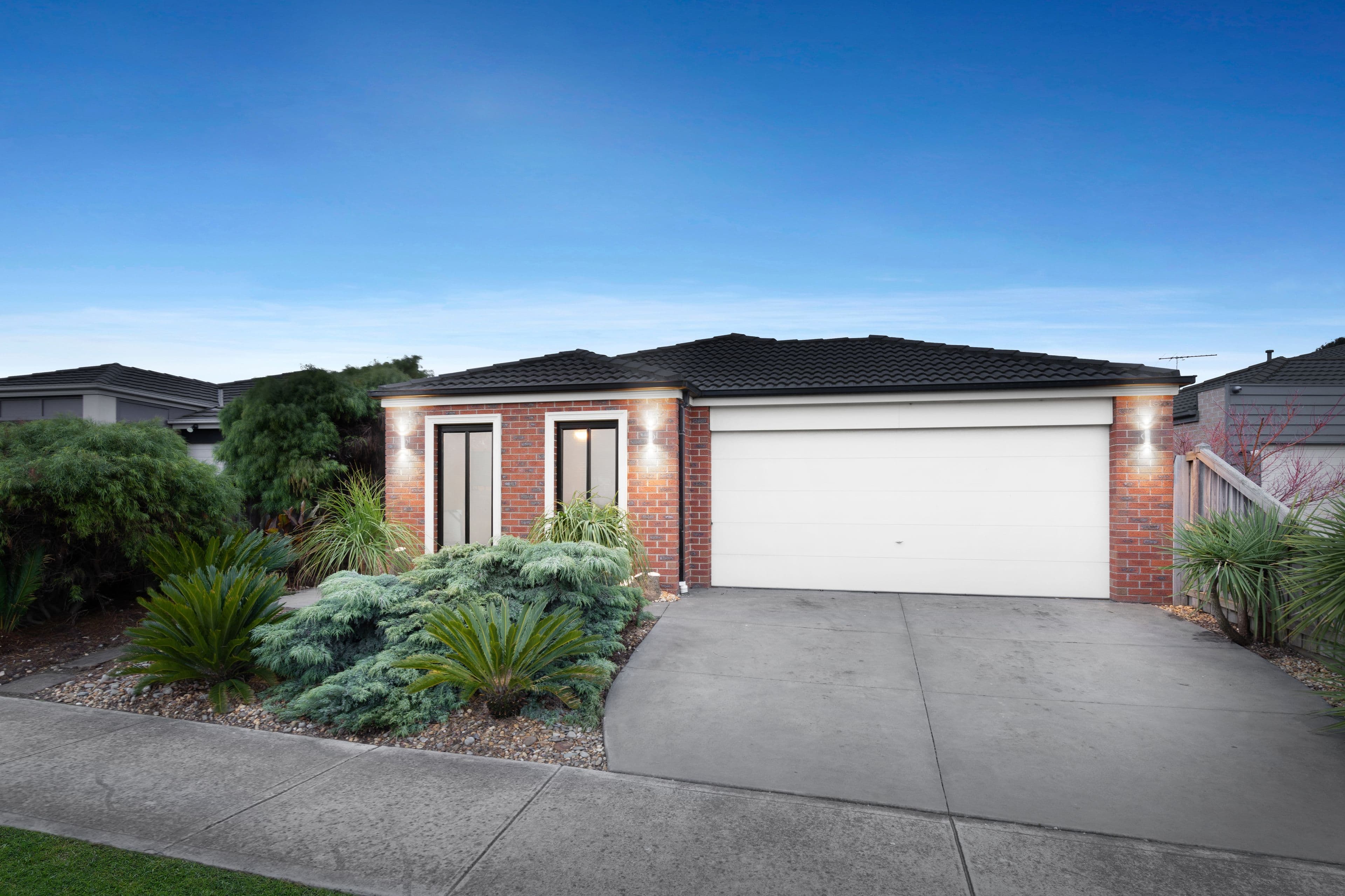 42 Basilica Vista, Mernda VIC 3754, Mernda - Image 1