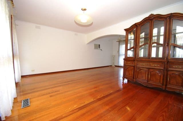 3 Bunyarra Court, GREENSBOROUGH VIC 3088, Greensborough - Thumbnail 3