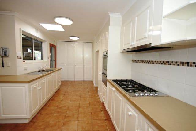 3 Bunyarra Court, GREENSBOROUGH VIC 3088, Greensborough - Thumbnail 5