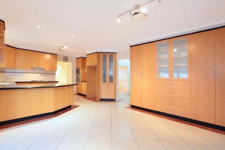 24 Mawbanna Close, WEST HOXTON NSW 2171, West Hoxton - Thumbnail 3