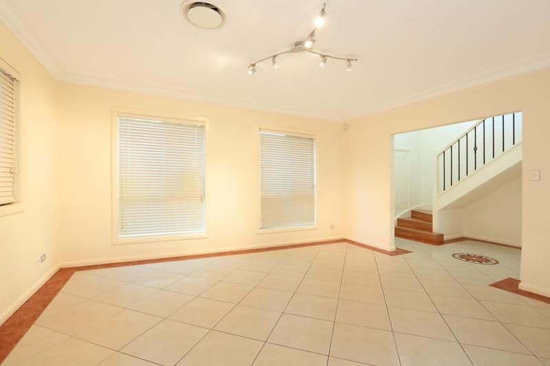 24 Mawbanna Close, WEST HOXTON NSW 2171, West Hoxton - Thumbnail 6
