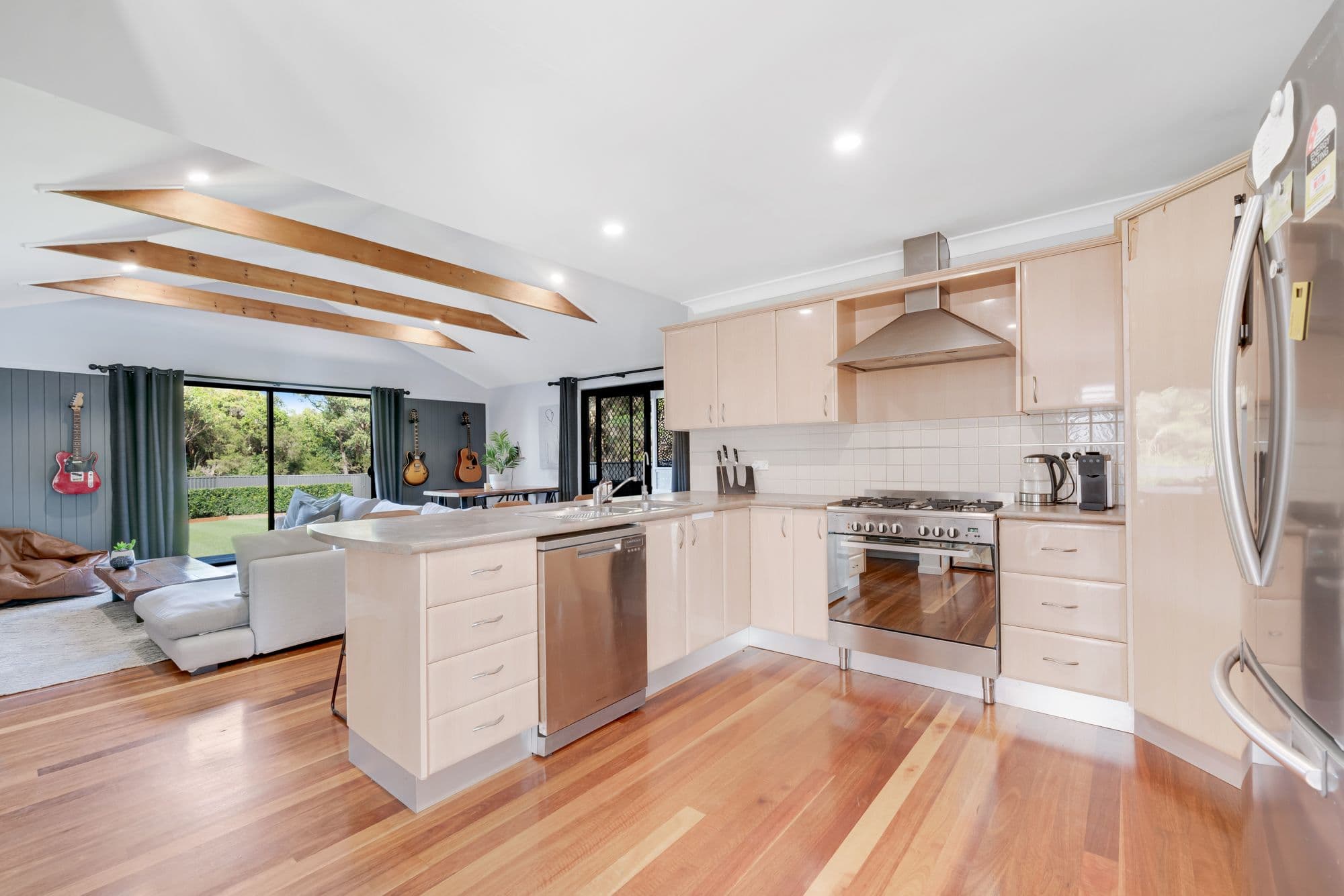 49 Lancaster Parade, Bateau Bay NSW 2261, Bateau Bay - Thumbnail 3
