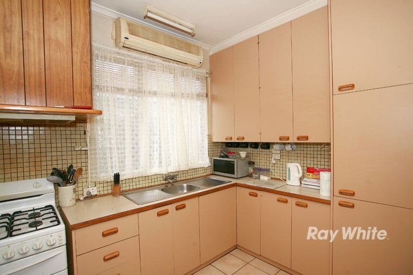 26 Lexton Avenue, DANDENONG VIC 3175, Dandenong - Thumbnail 2