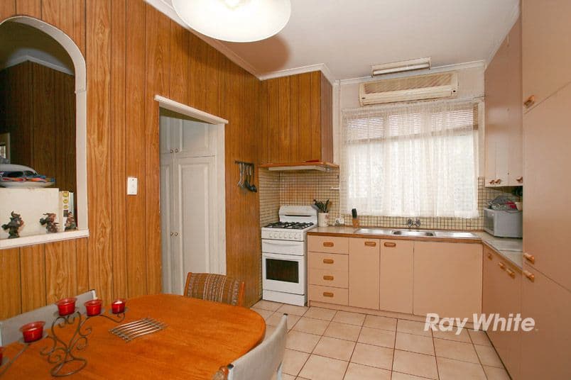 26 Lexton Avenue, DANDENONG VIC 3175, Dandenong - Thumbnail 5