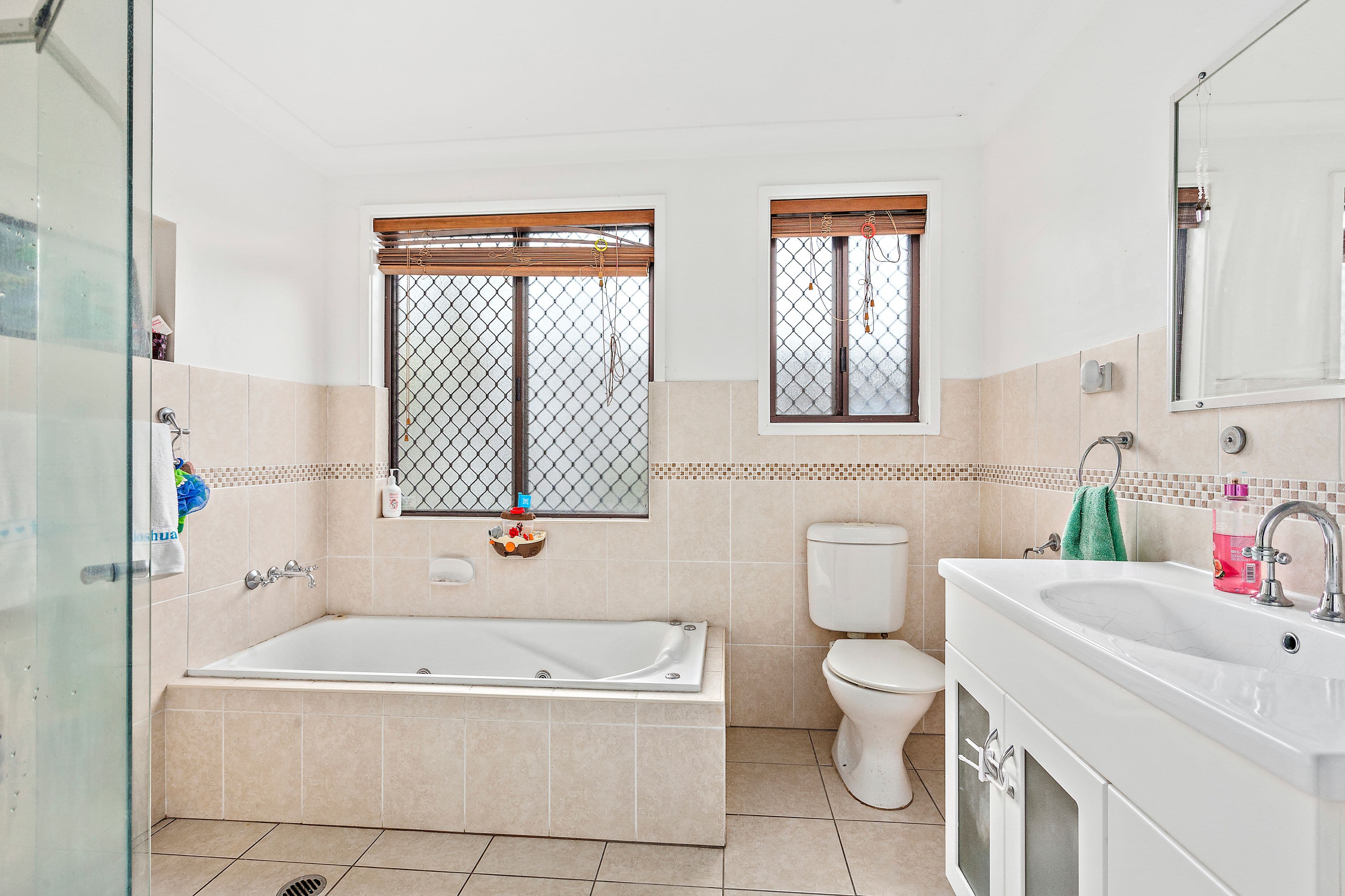 14 Government Road, Oak Flats NSW 2529, Oak Flats - Thumbnail 4