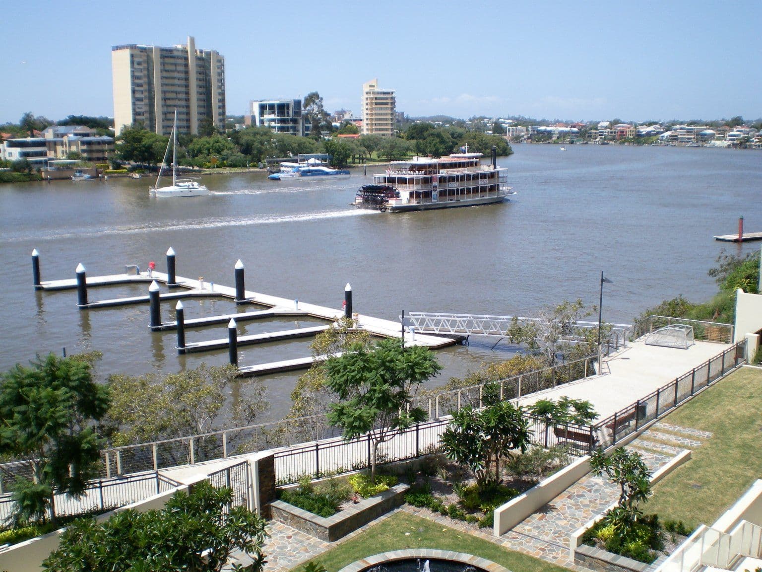39 Castlebar Street, KANGAROO POINT QLD 4169, Kangaroo Point - Image 1