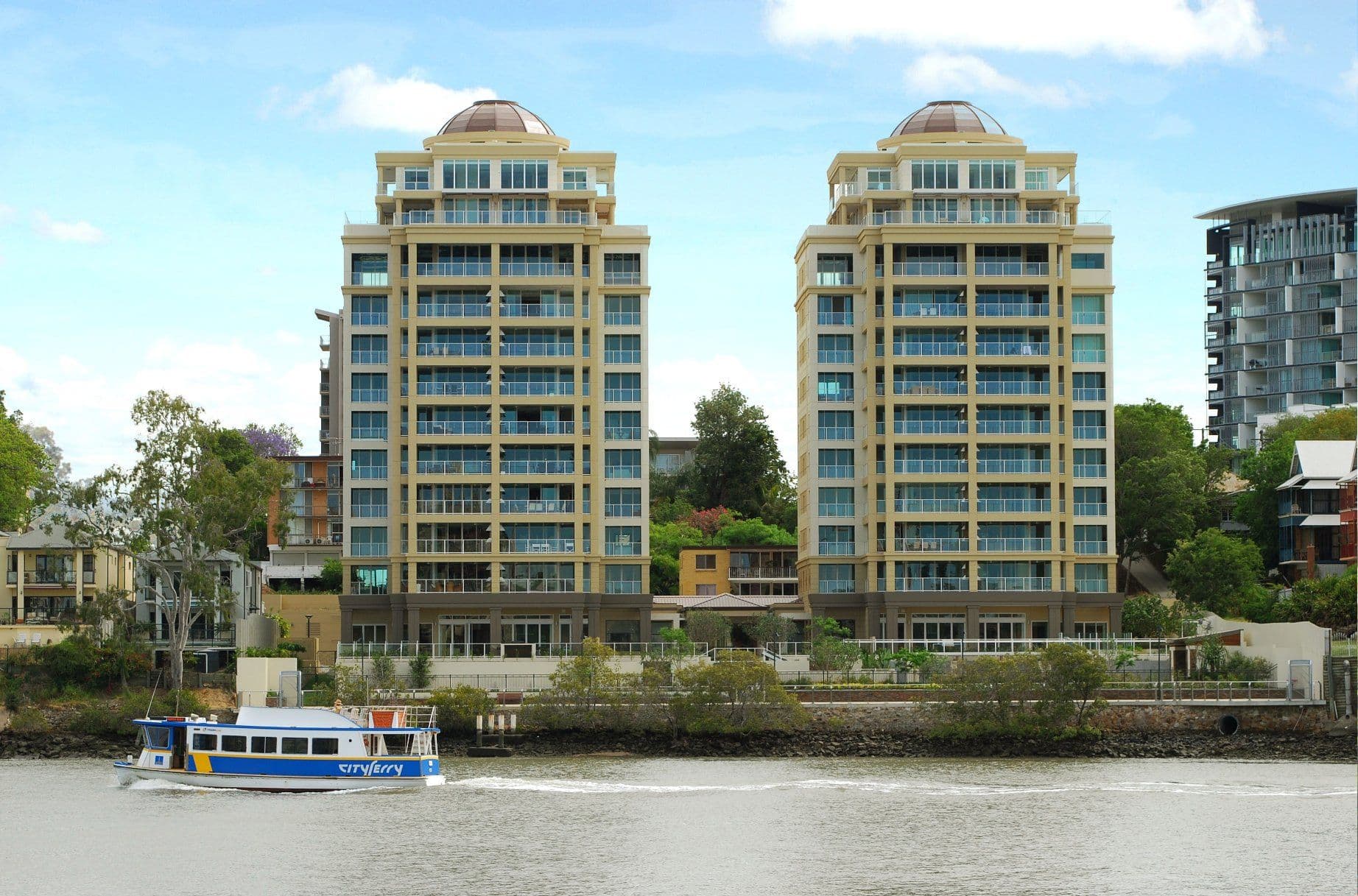 39 Castlebar Street, KANGAROO POINT QLD 4169, Kangaroo Point - Thumbnail 2