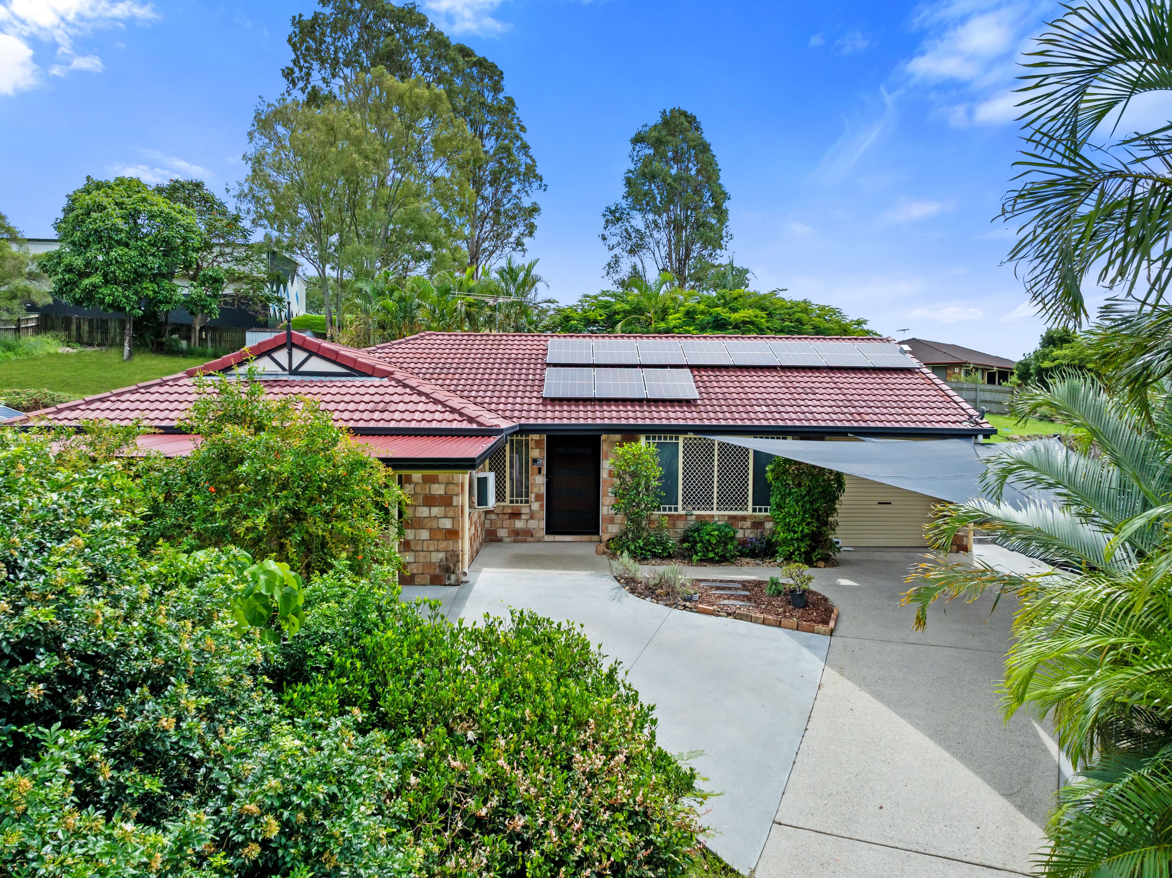28 Avonmore Street, Edens Landing QLD 4207, Edens Landing - Thumbnail 2