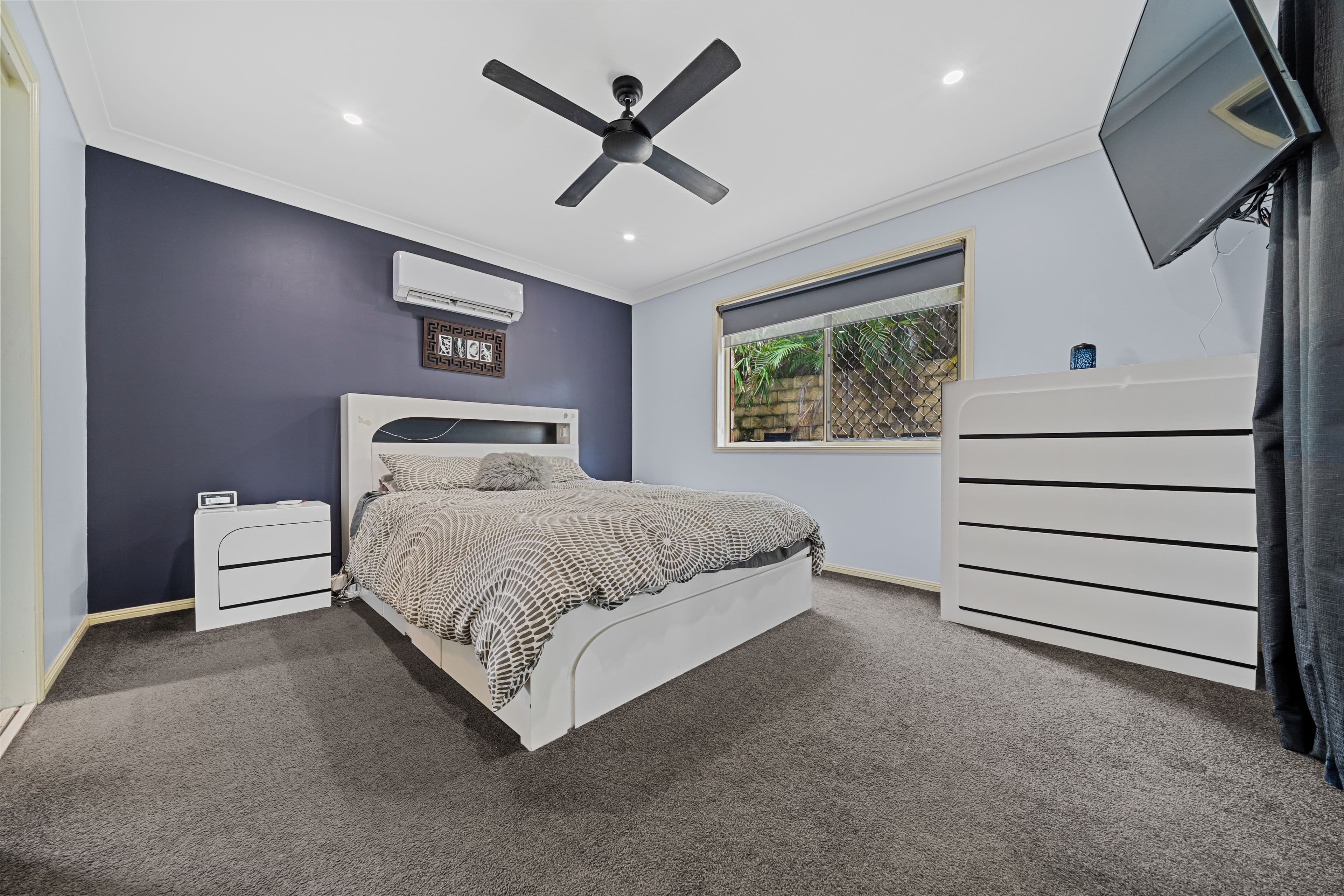 28 Avonmore Street, Edens Landing QLD 4207, Edens Landing - Thumbnail 4