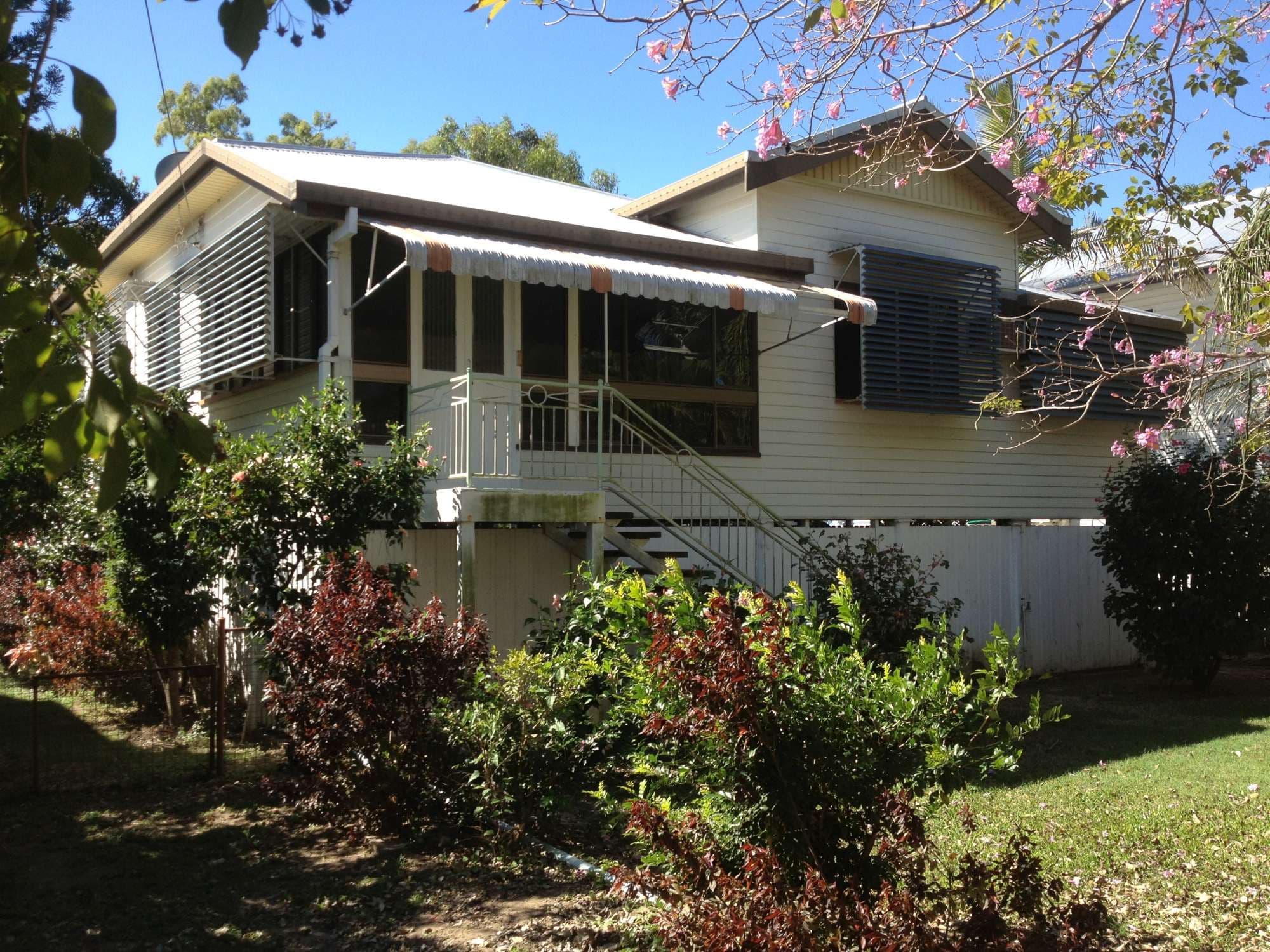 9 Princes Road, HYDE PARK QLD 4812, Hyde Park - Image 1