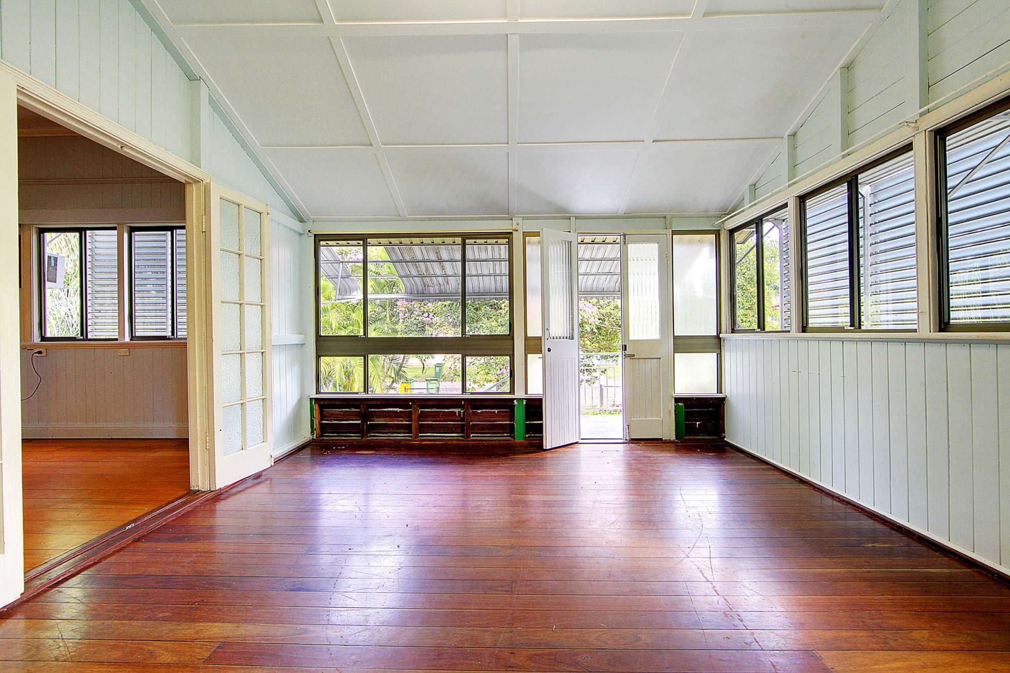 9 Princes Road, HYDE PARK QLD 4812, Hyde Park - Thumbnail 3