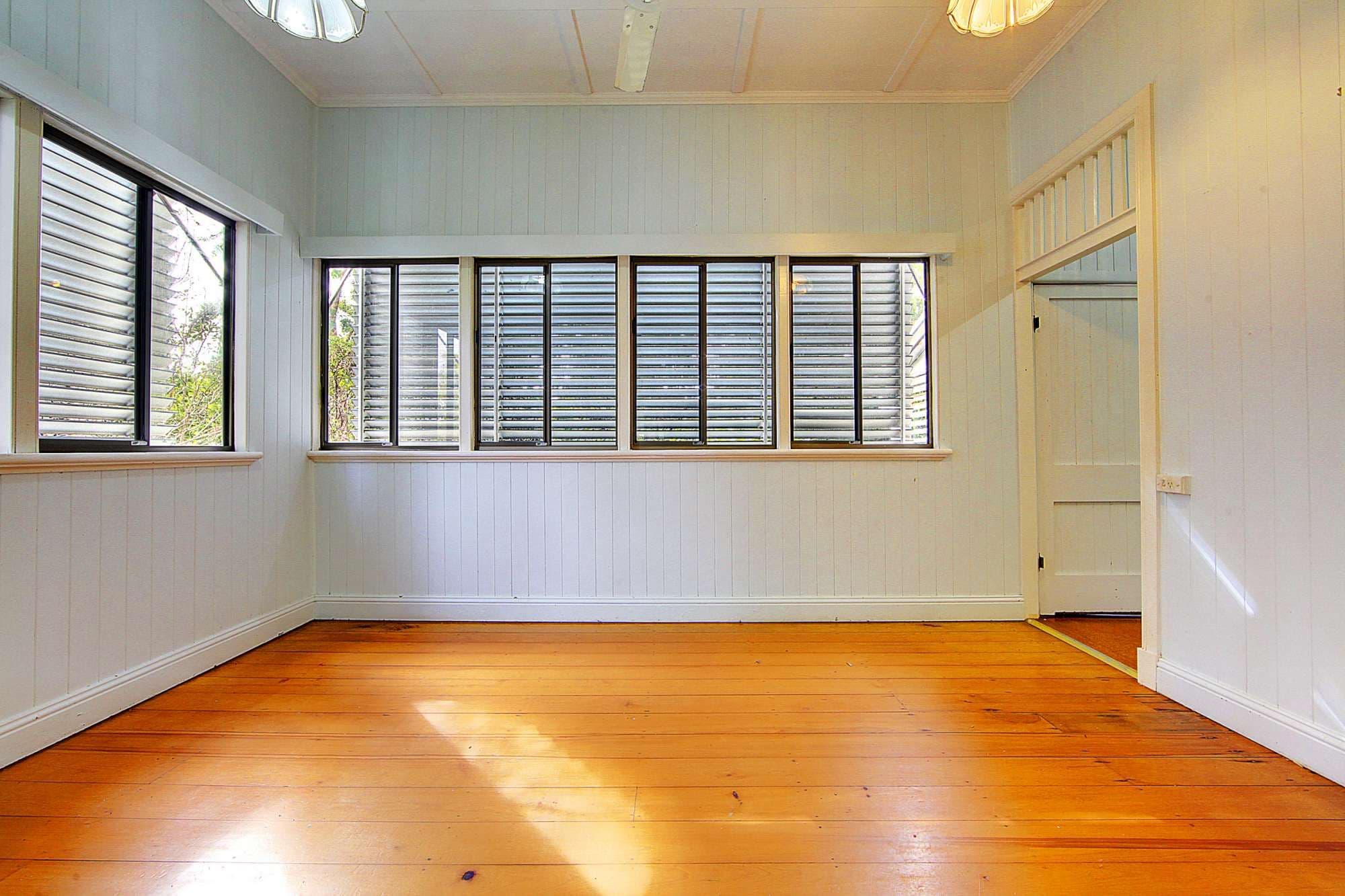 9 Princes Road, HYDE PARK QLD 4812, Hyde Park - Thumbnail 7