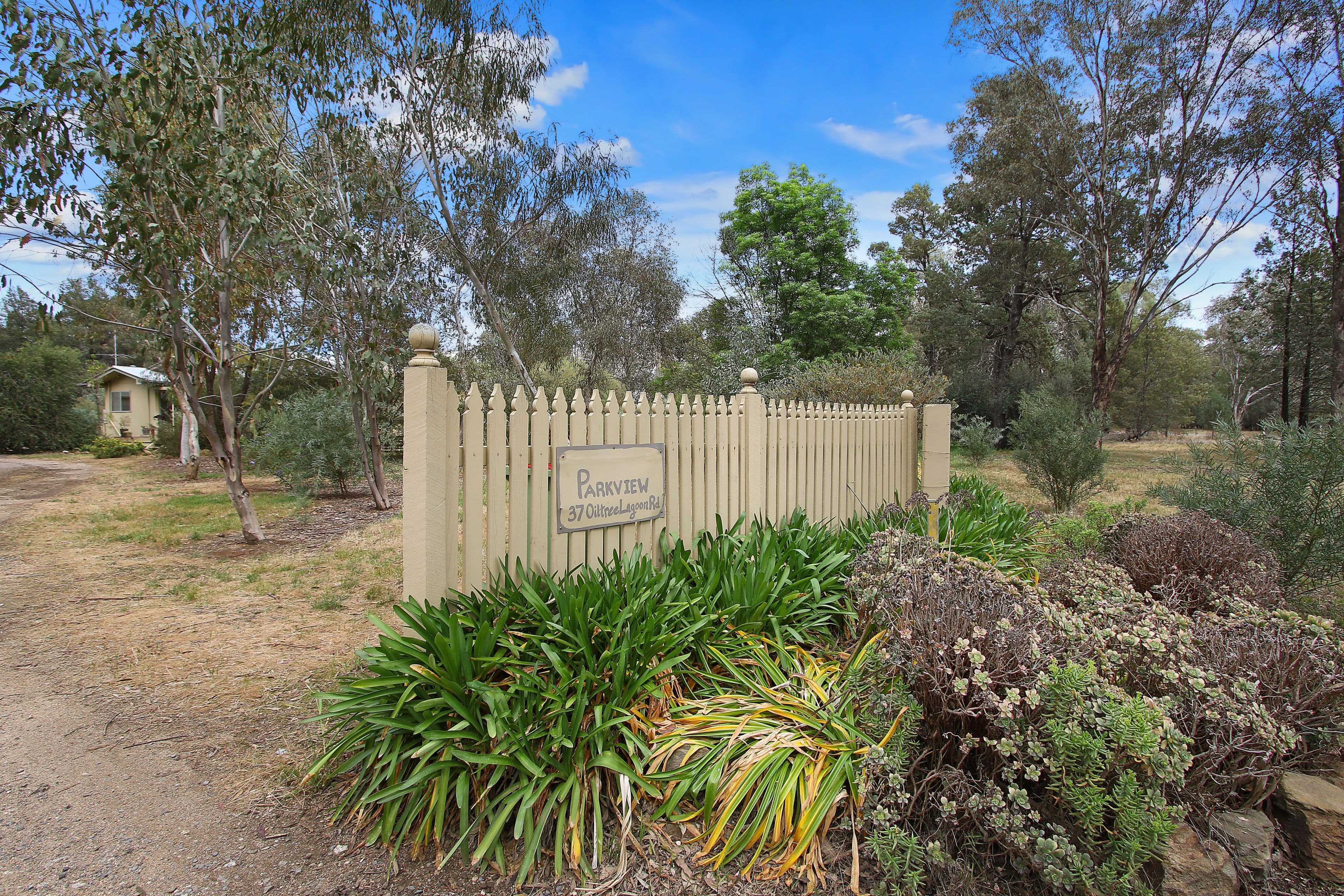 37 Oil Tree Lagoon Road, Balldale - Image 1