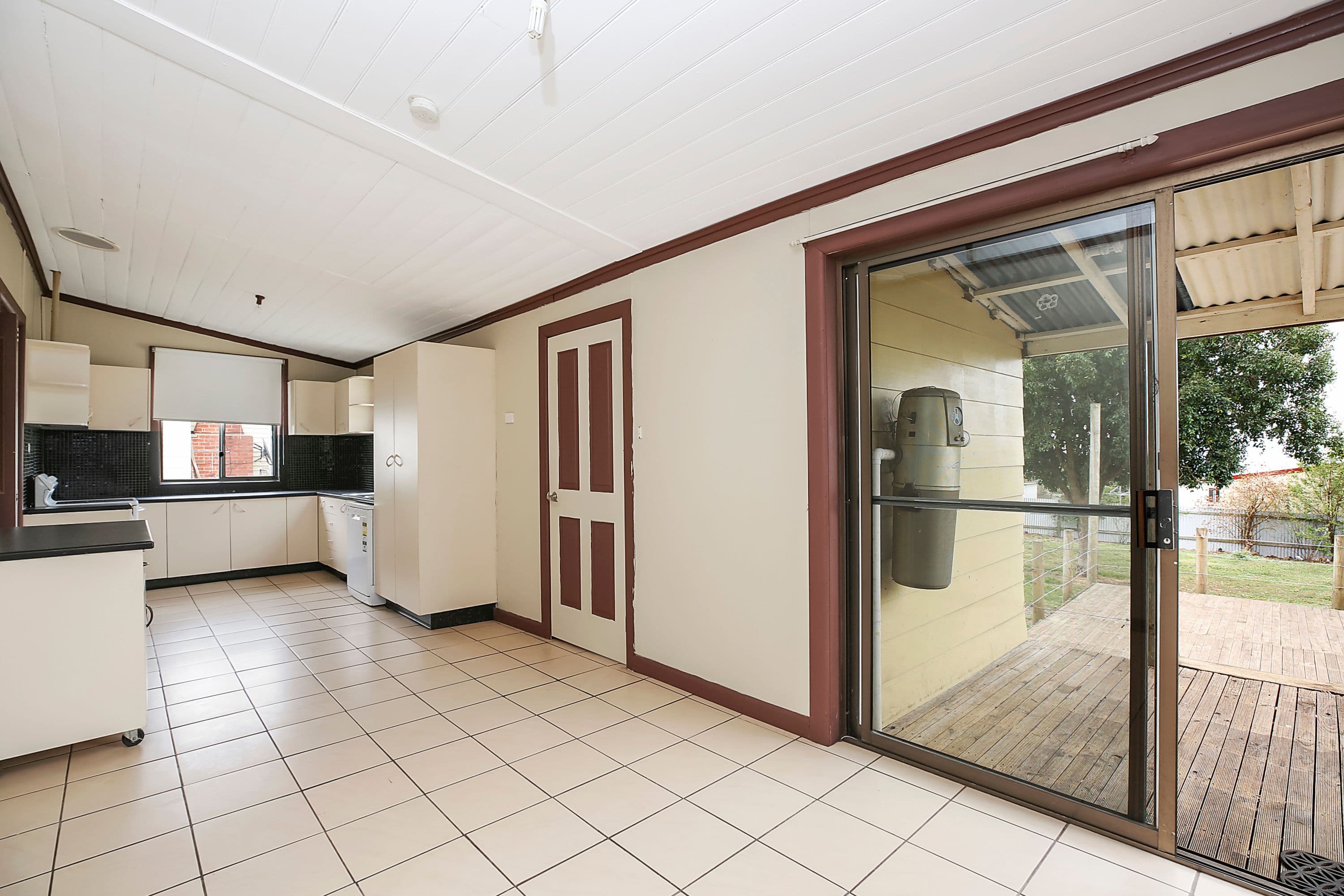 26 Little Street, Camperdown VIC 3260, Camperdown - Thumbnail 3