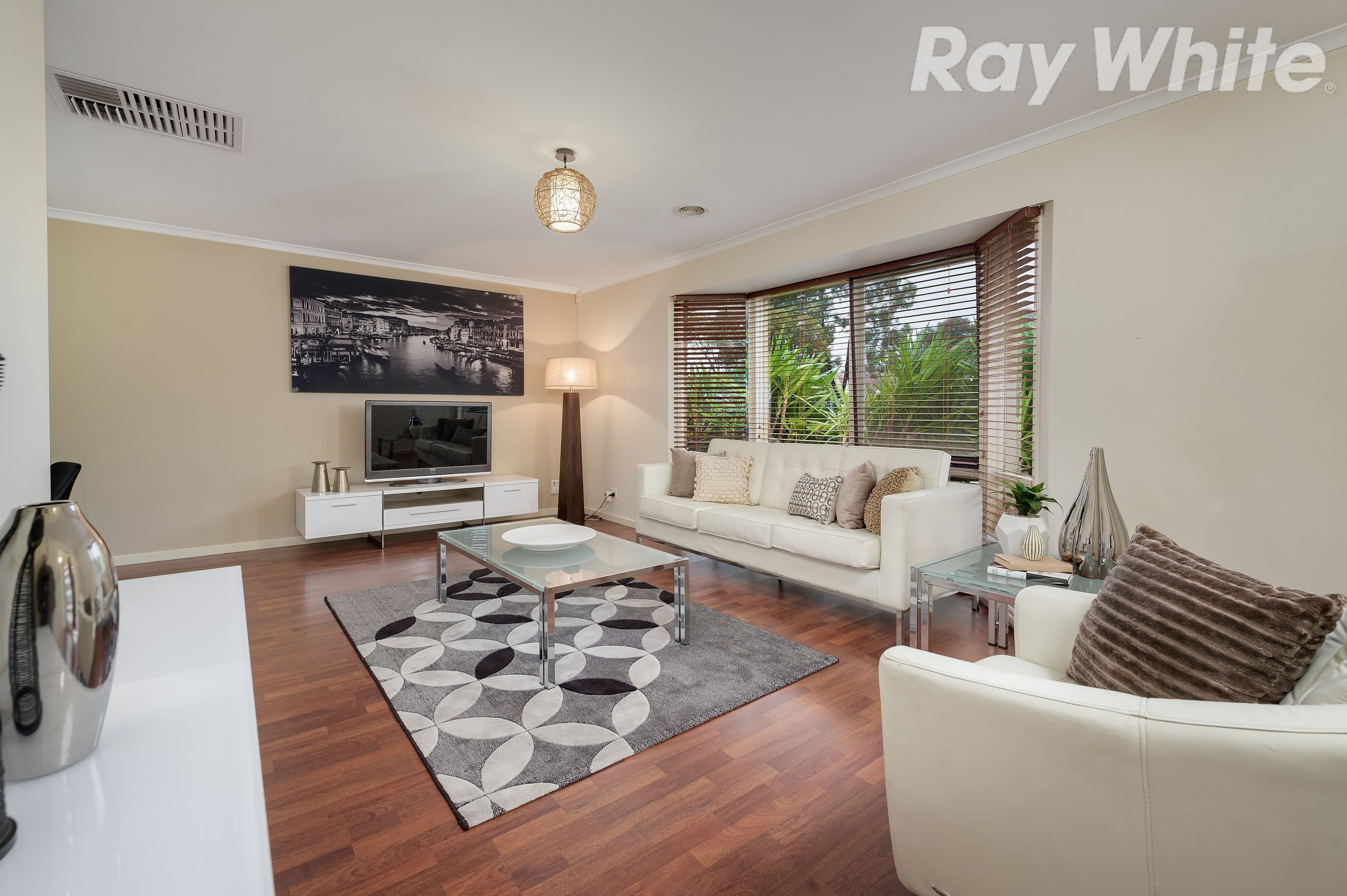 13 Coronet Close, Epping VIC 3076, Epping - Thumbnail 3