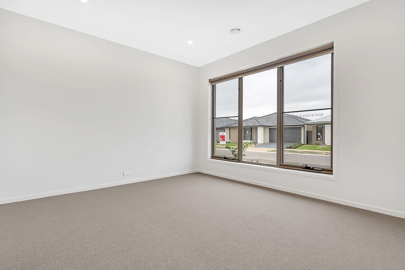 14 Wollemia Street, Craigieburn VIC 3064, Craigieburn - Thumbnail 6