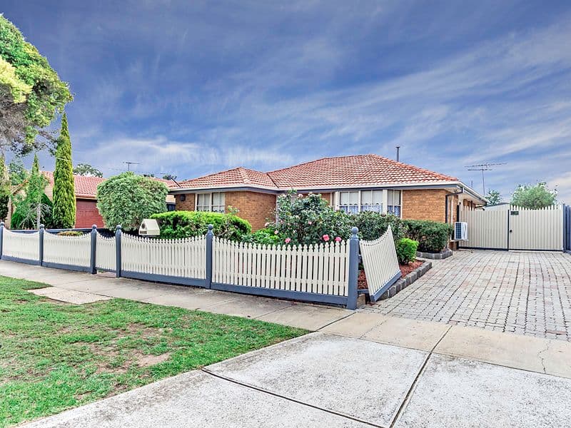 7 Cassowary Avenue, Werribee VIC 3030, Werribee - Thumbnail 3
