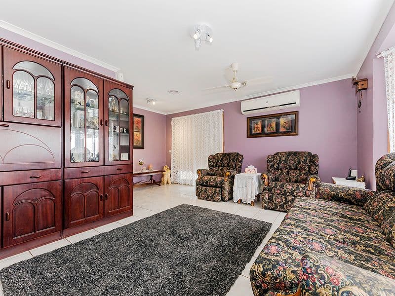 7 Cassowary Avenue, Werribee VIC 3030, Werribee - Thumbnail 4
