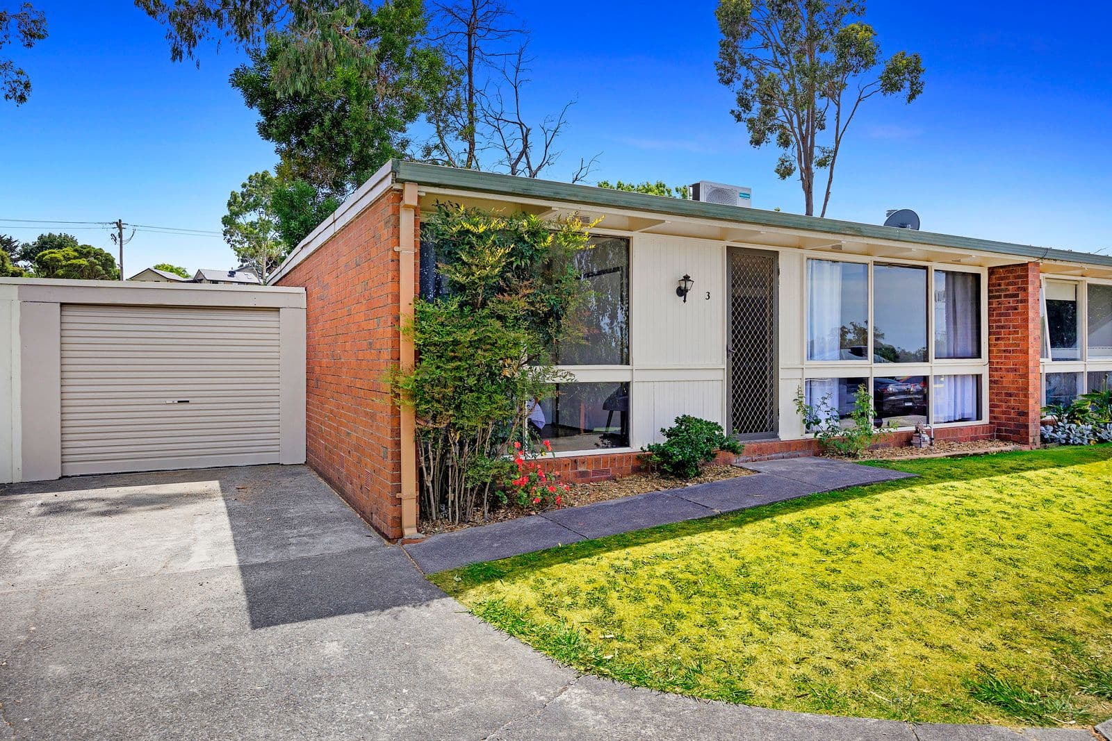 84 Hereford Road, Mount Evelyn VIC 3796, Mount Evelyn - Image 1