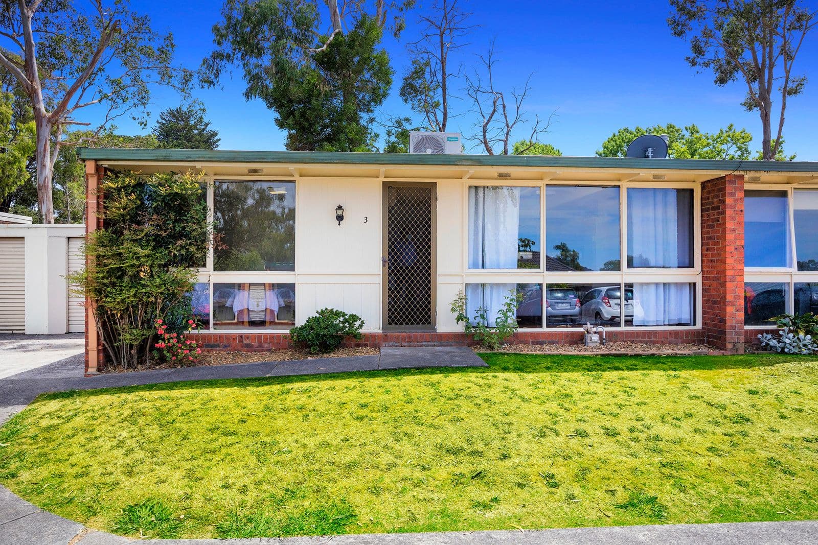 84 Hereford Road, Mount Evelyn VIC 3796, Mount Evelyn - Thumbnail 2