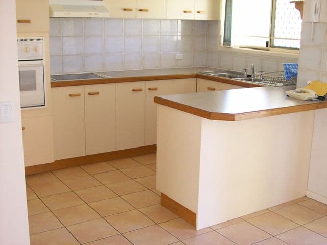 17 Gibbs Street, Churchill QLD 4305, Churchill - Thumbnail 2