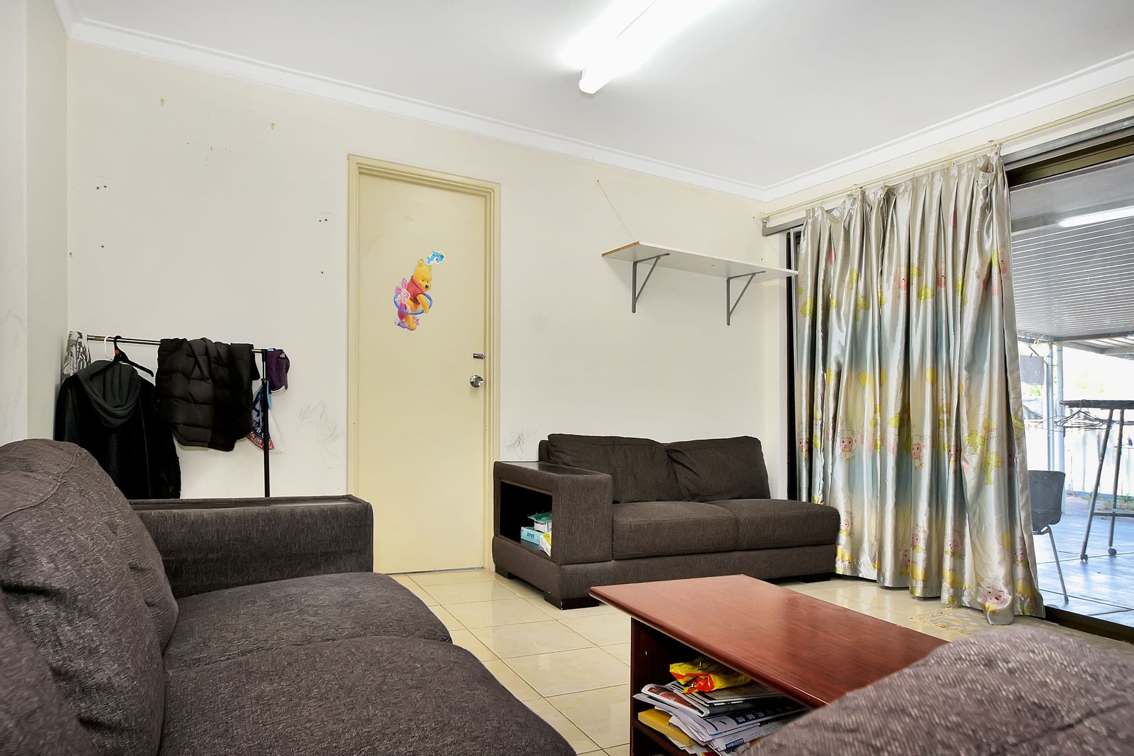 47 Whitworth Avenue, Girrawheen WA 6064, Girrawheen - Thumbnail 4