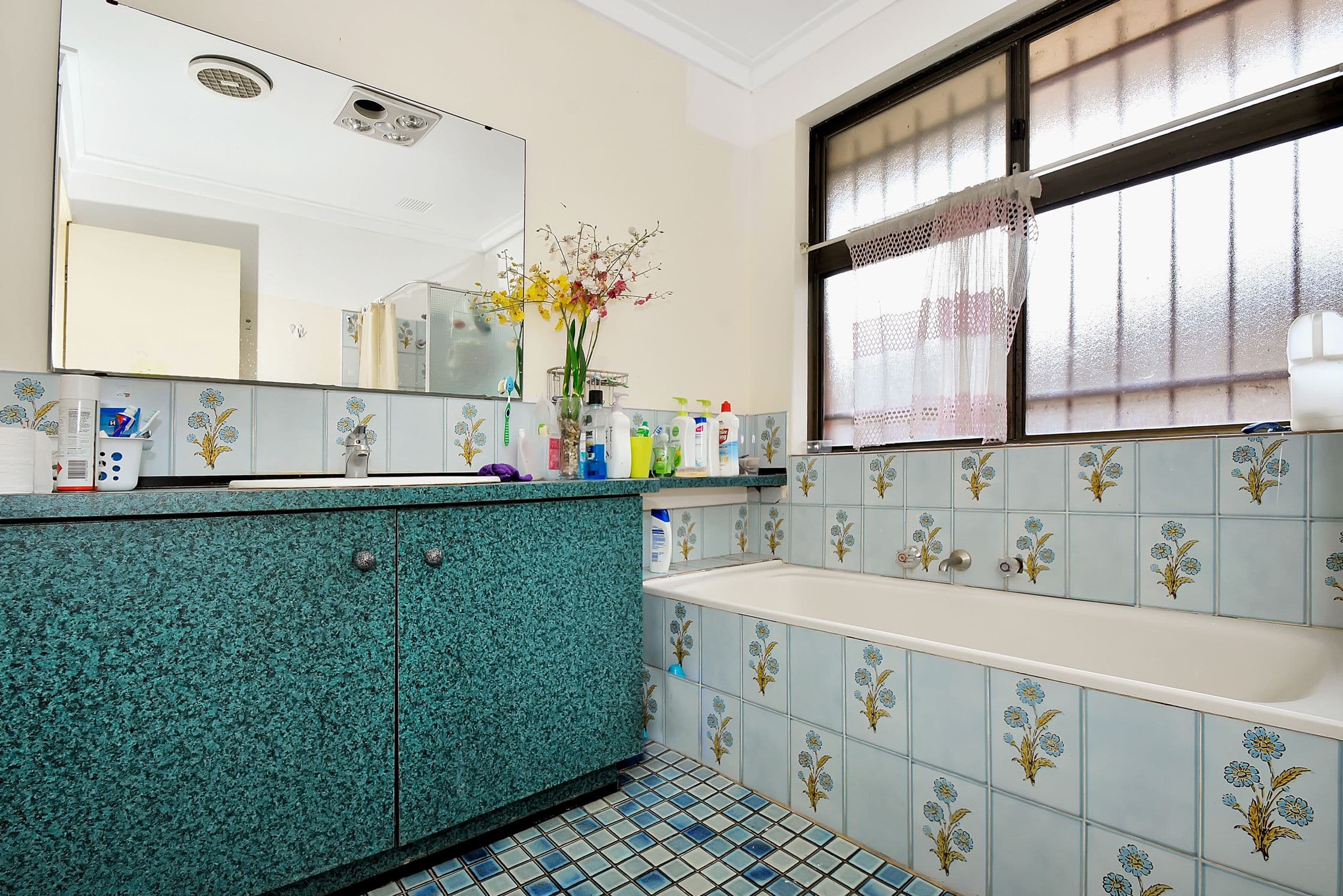 47 Whitworth Avenue, Girrawheen WA 6064, Girrawheen - Thumbnail 8
