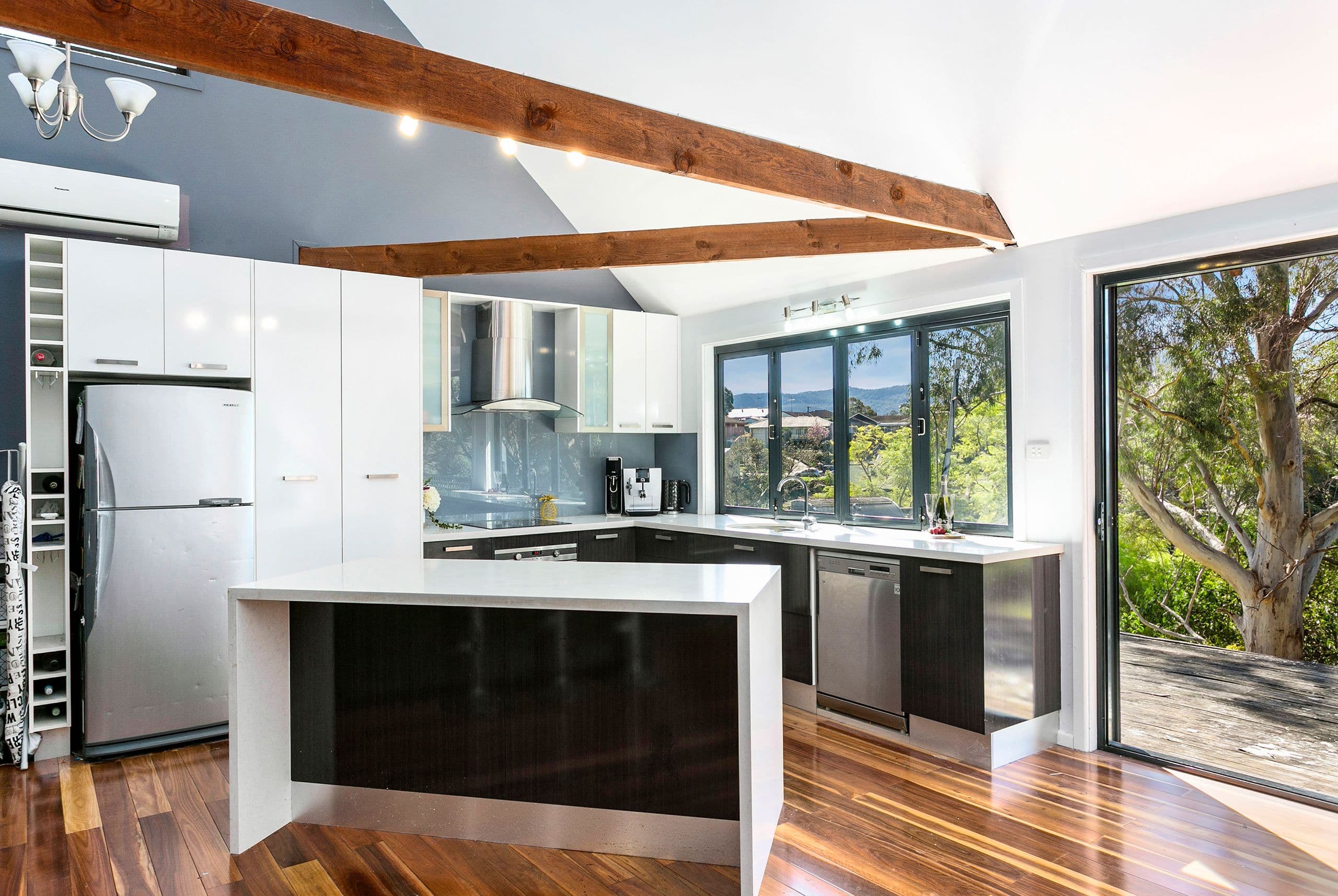 78 Iola Avenue, Farmborough Heights - Image 1