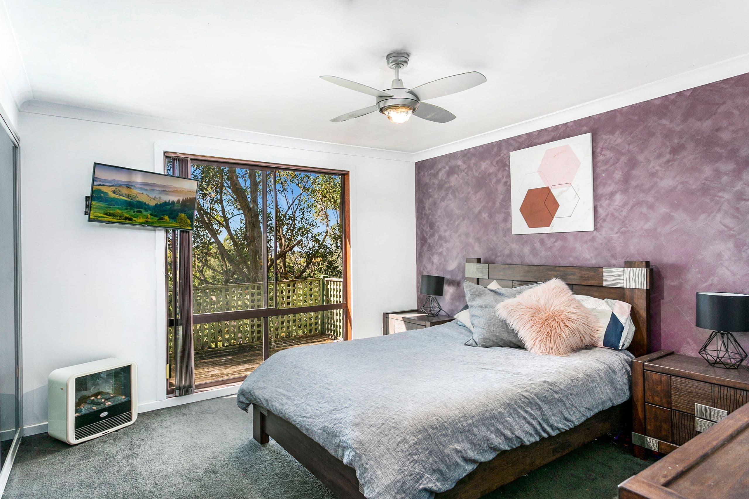 78 Iola Avenue, Farmborough Heights - Thumbnail 4