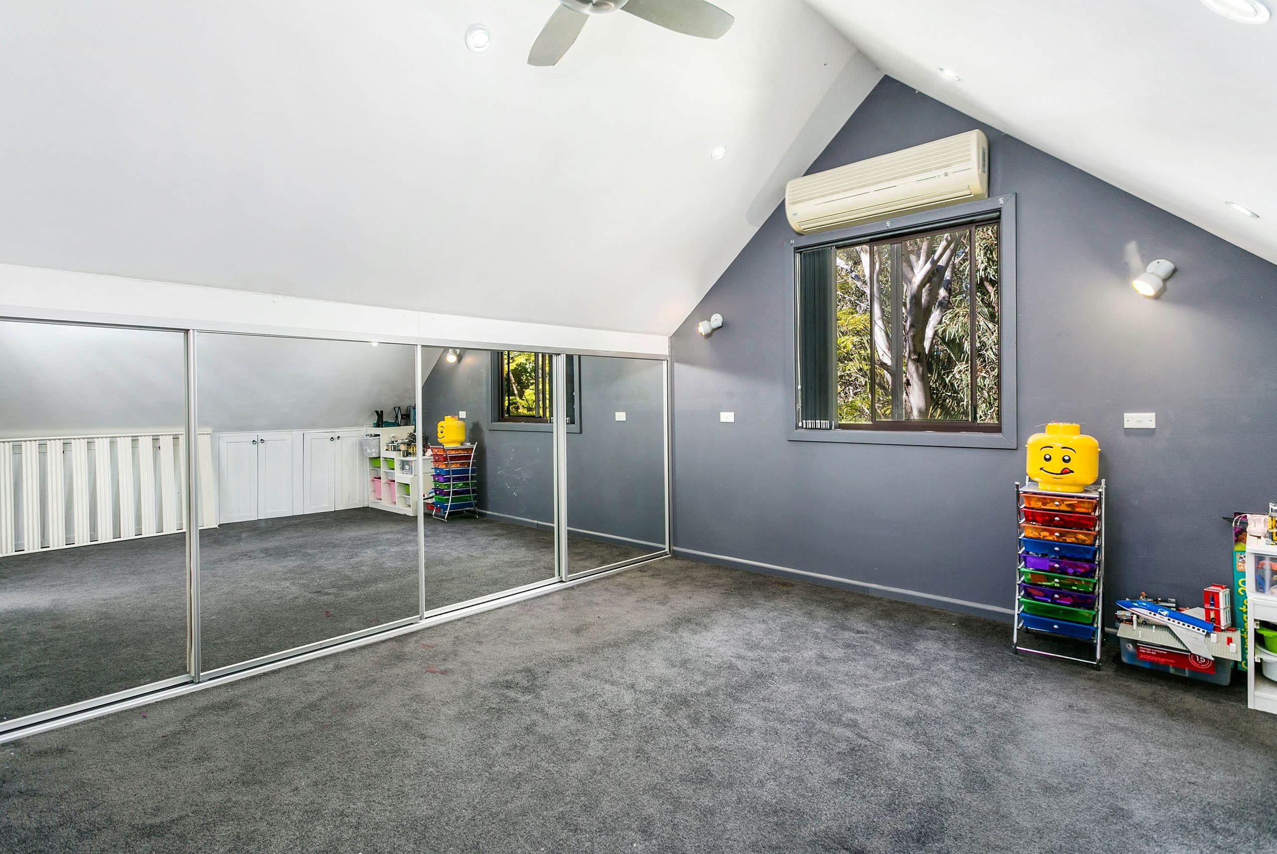 78 Iola Avenue, Farmborough Heights - Thumbnail 5